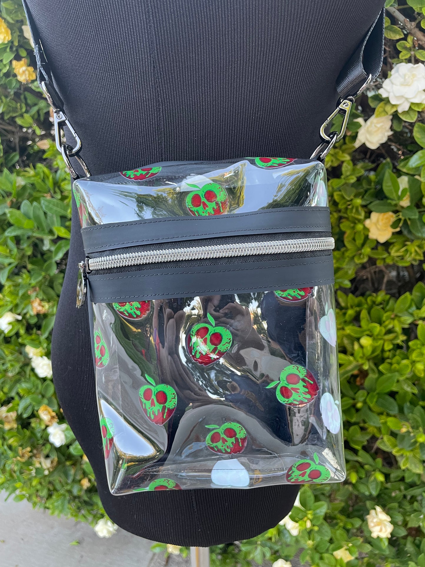 One Bite Babi Boxy crossbody